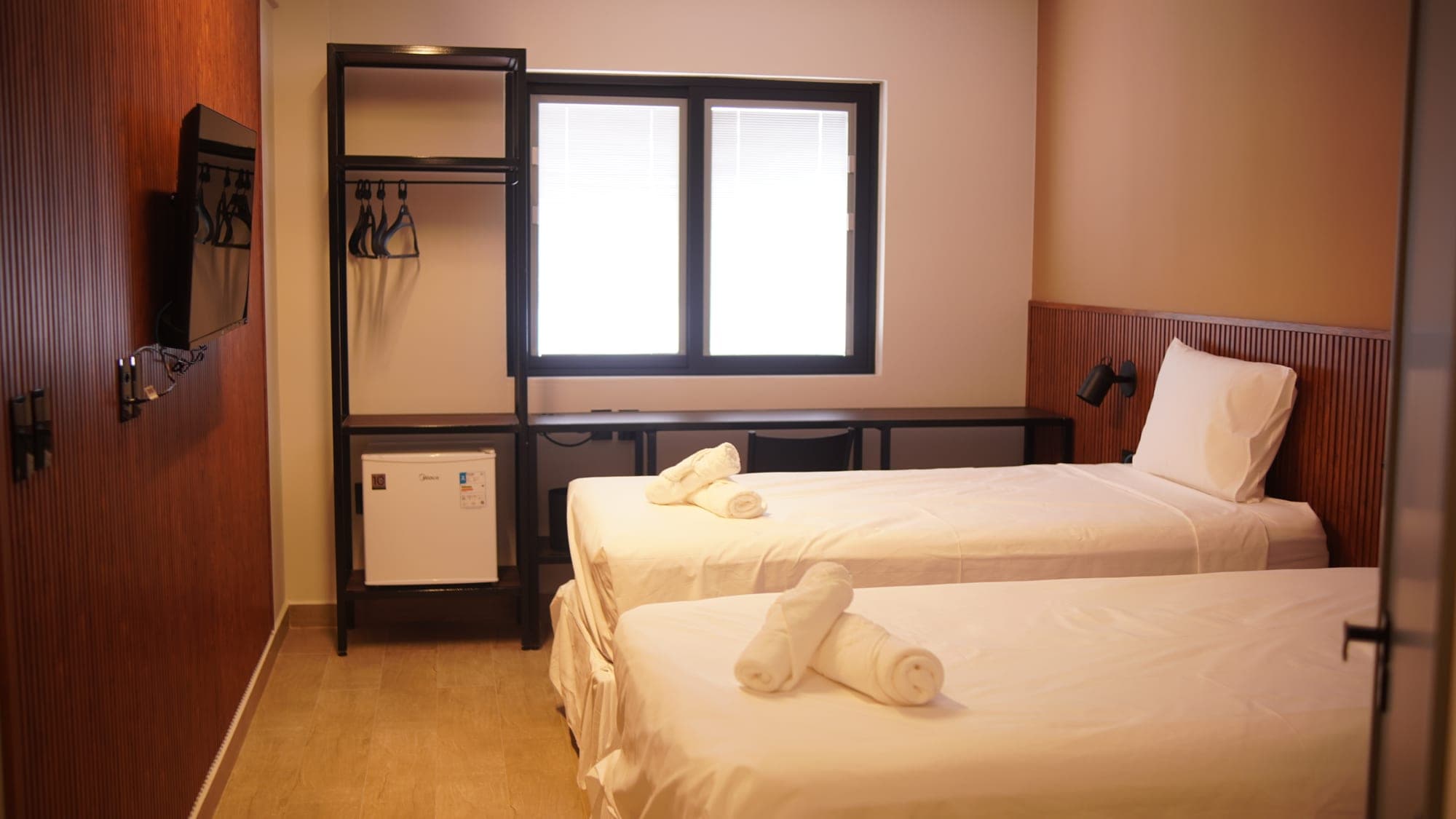 Apartamento Twin com duas camas de solteiro, Smart TV e closet